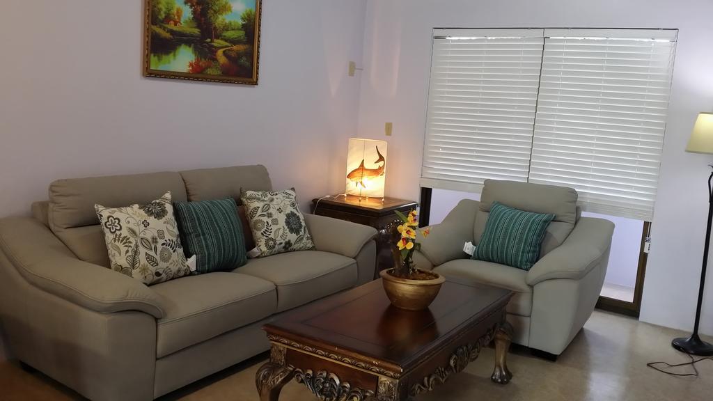 Lee'S Comfort House Chalan Kanoa Ngoại thất bức ảnh